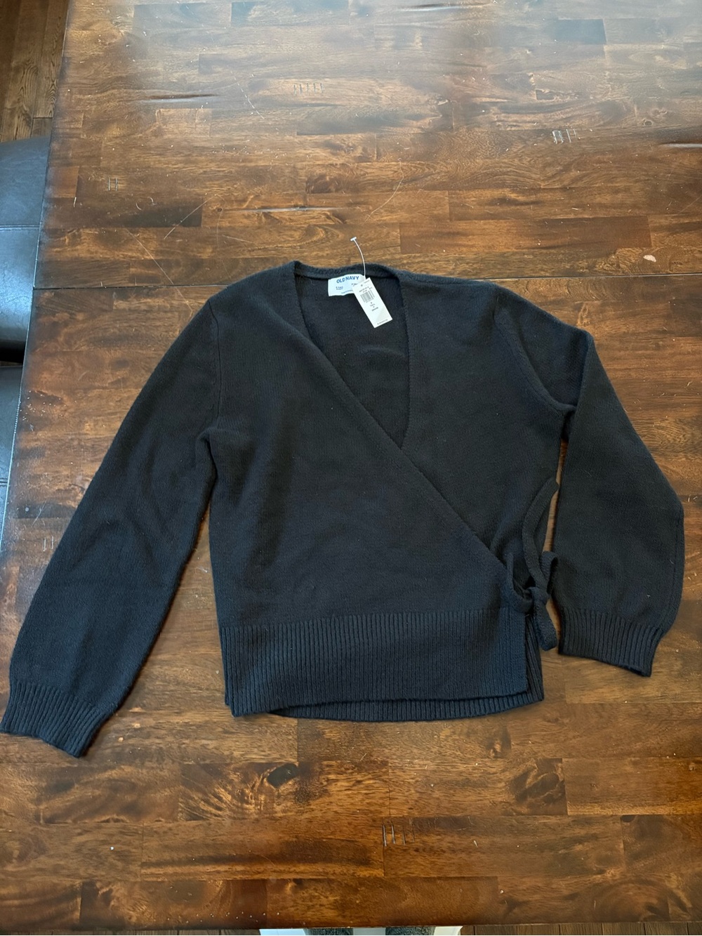 Old Navy | V-Neck Wrap Sweater in Black - Size Small Tall